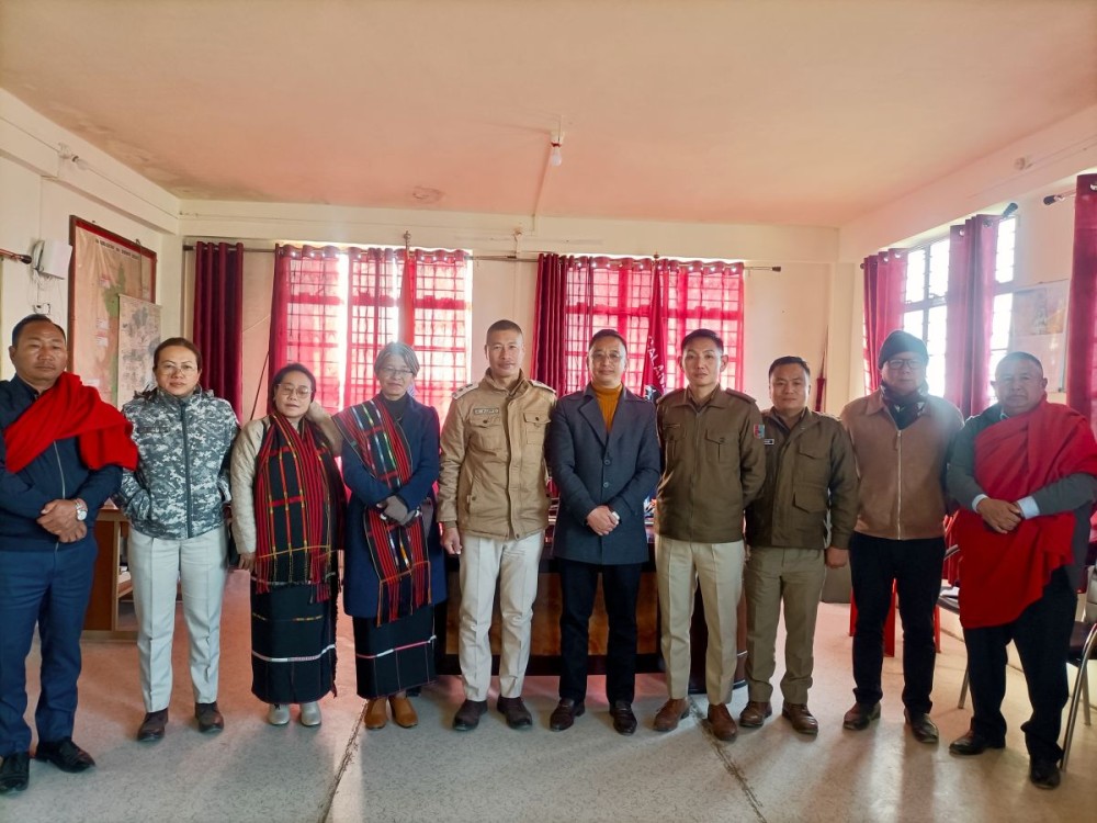 Representatives of Sumi frontal hoho along with the SP of Zunheboto on January 5.